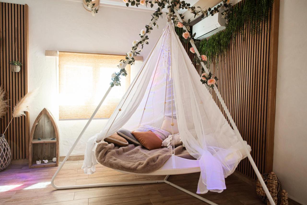 Abri Cosy - Suite Romantique En Camargue サン・ジル エクステリア 写真
