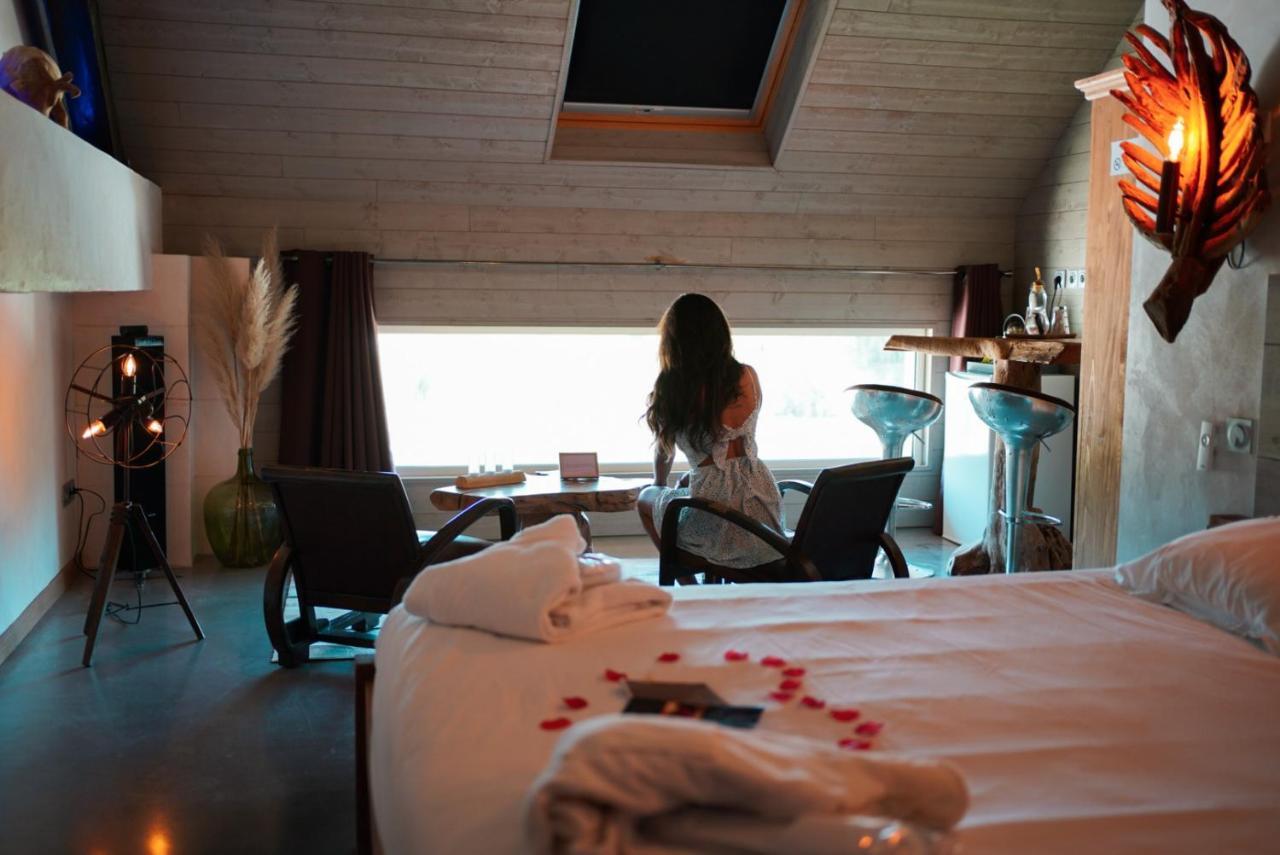 Abri Cosy - Suite Romantique En Camargue サン・ジル エクステリア 写真