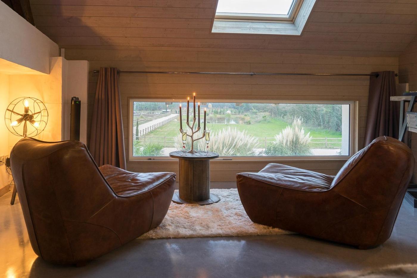Abri Cosy - Suite Romantique En Camargue サン・ジル エクステリア 写真